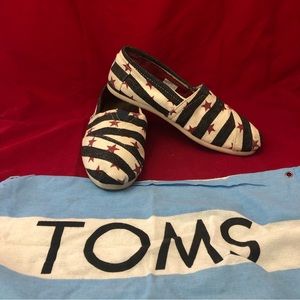 TOMS Red White & Blue with Stars Flat Slip On Shoes with Storage Bag